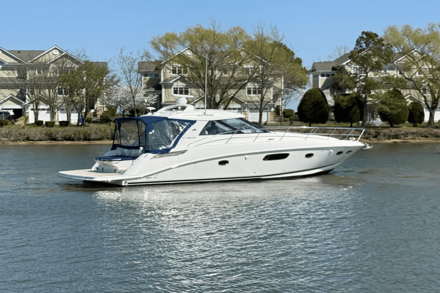 2011 Sea Ray 450 SUNDANCER Image Thumbnail #8