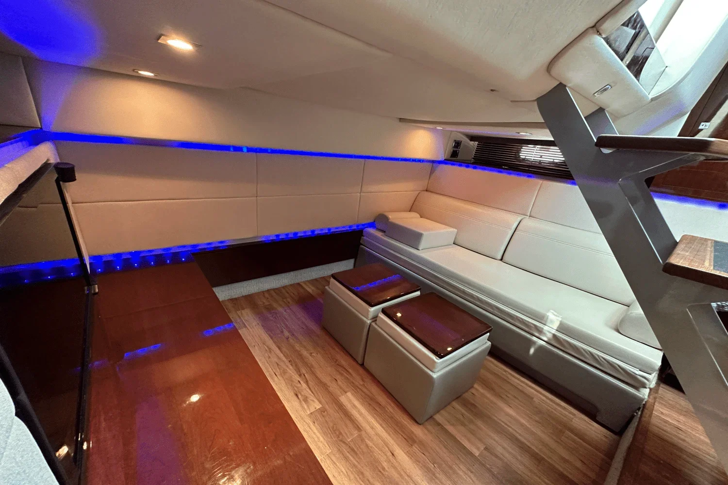 2011 Sea Ray 450 SUNDANCER Image Thumbnail #35