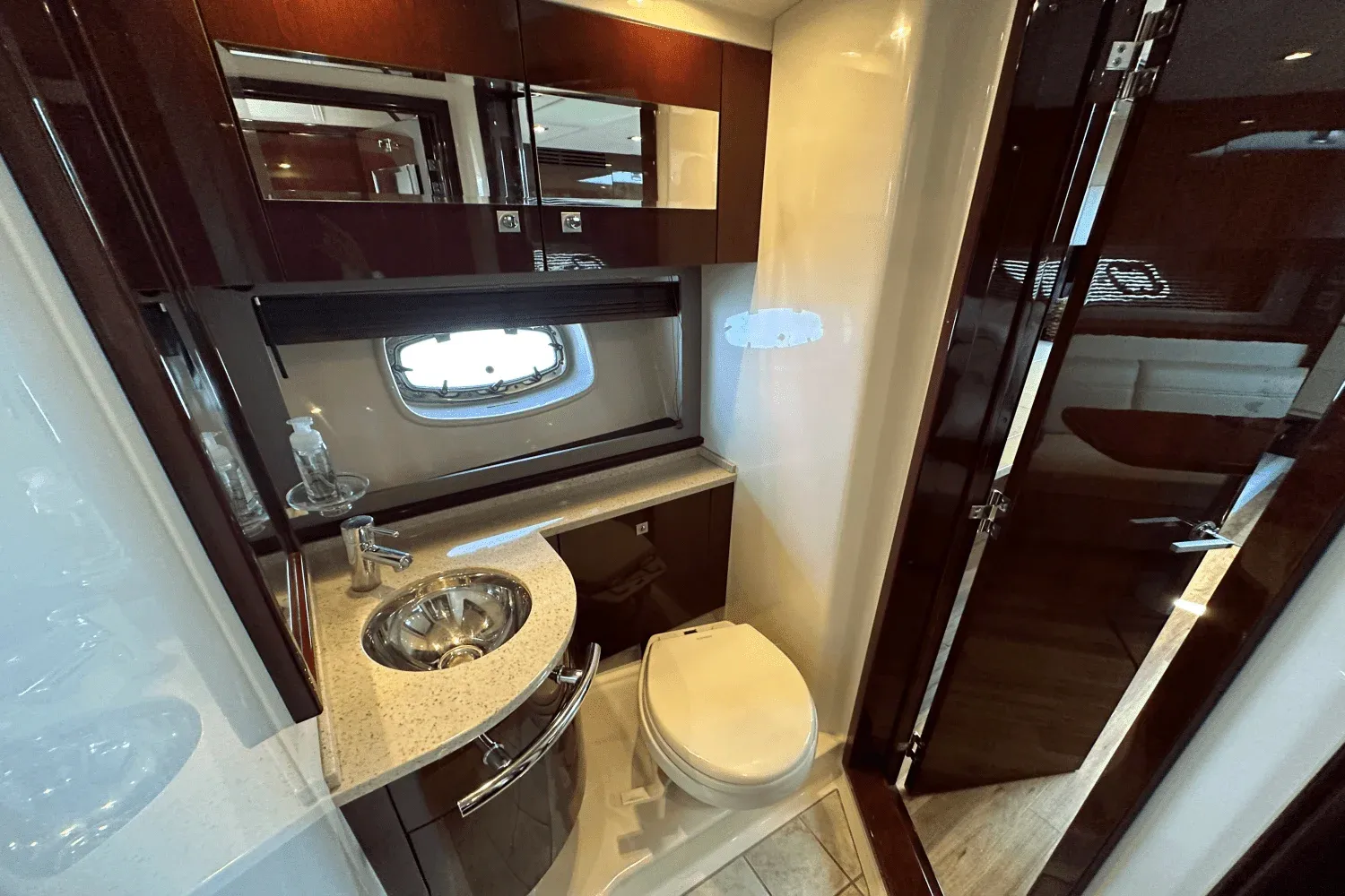 2011 Sea Ray 450 SUNDANCER Image Thumbnail #37