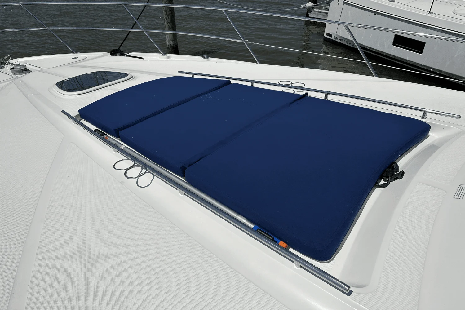 2011 Sea Ray 450 SUNDANCER Image Thumbnail #8