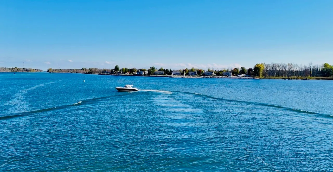 2022 Sea Ray 400 SLX Image Thumbnail #4