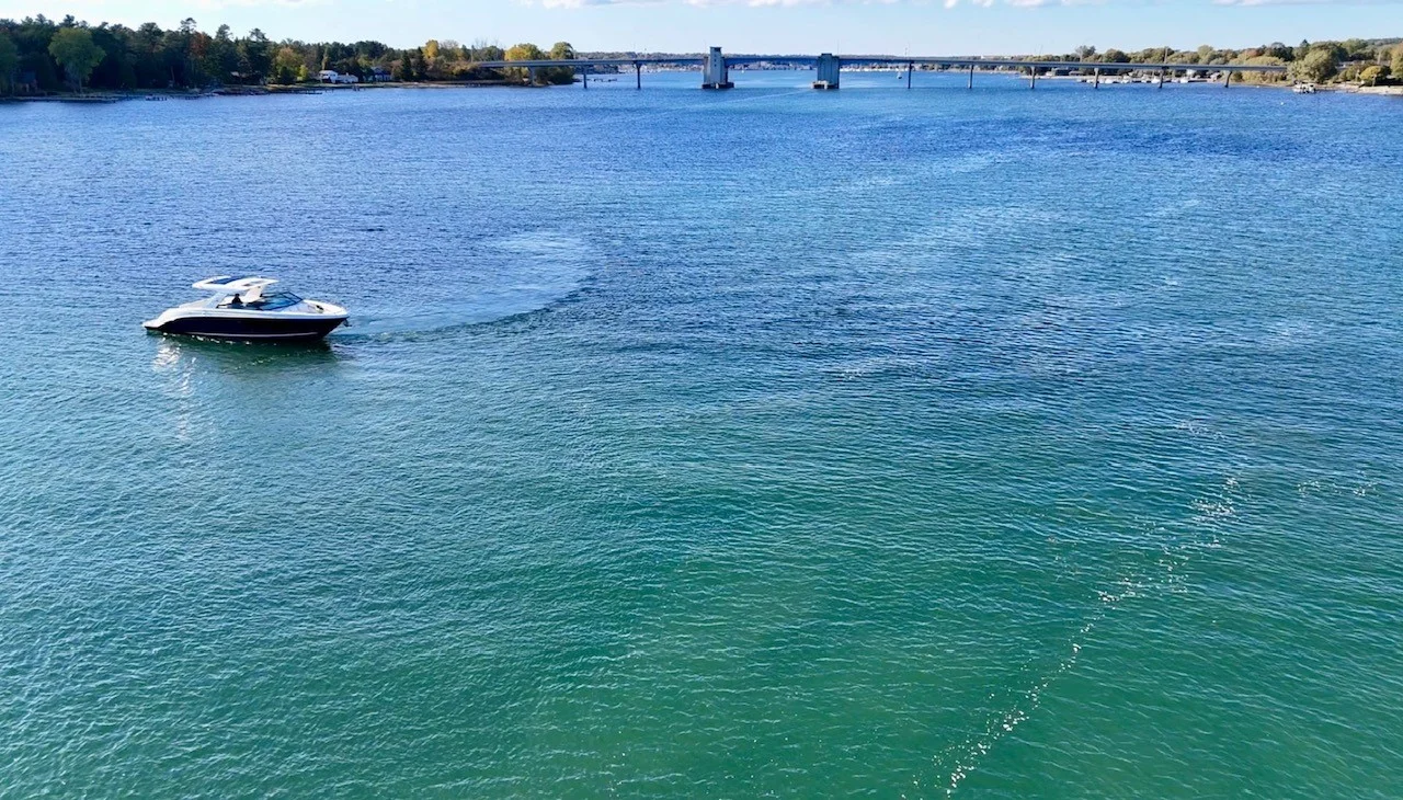 2022 Sea Ray 400 SLX Image Thumbnail #10