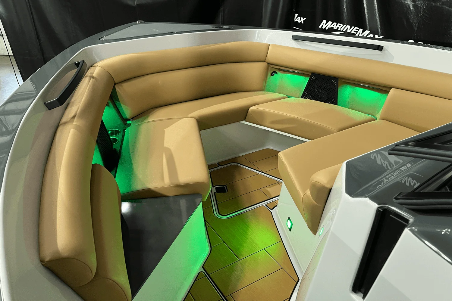 2024 Aviara AV32 Image Thumbnail #23