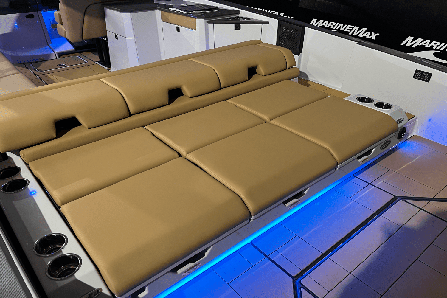 2024 Aviara AV32 Image Thumbnail #4