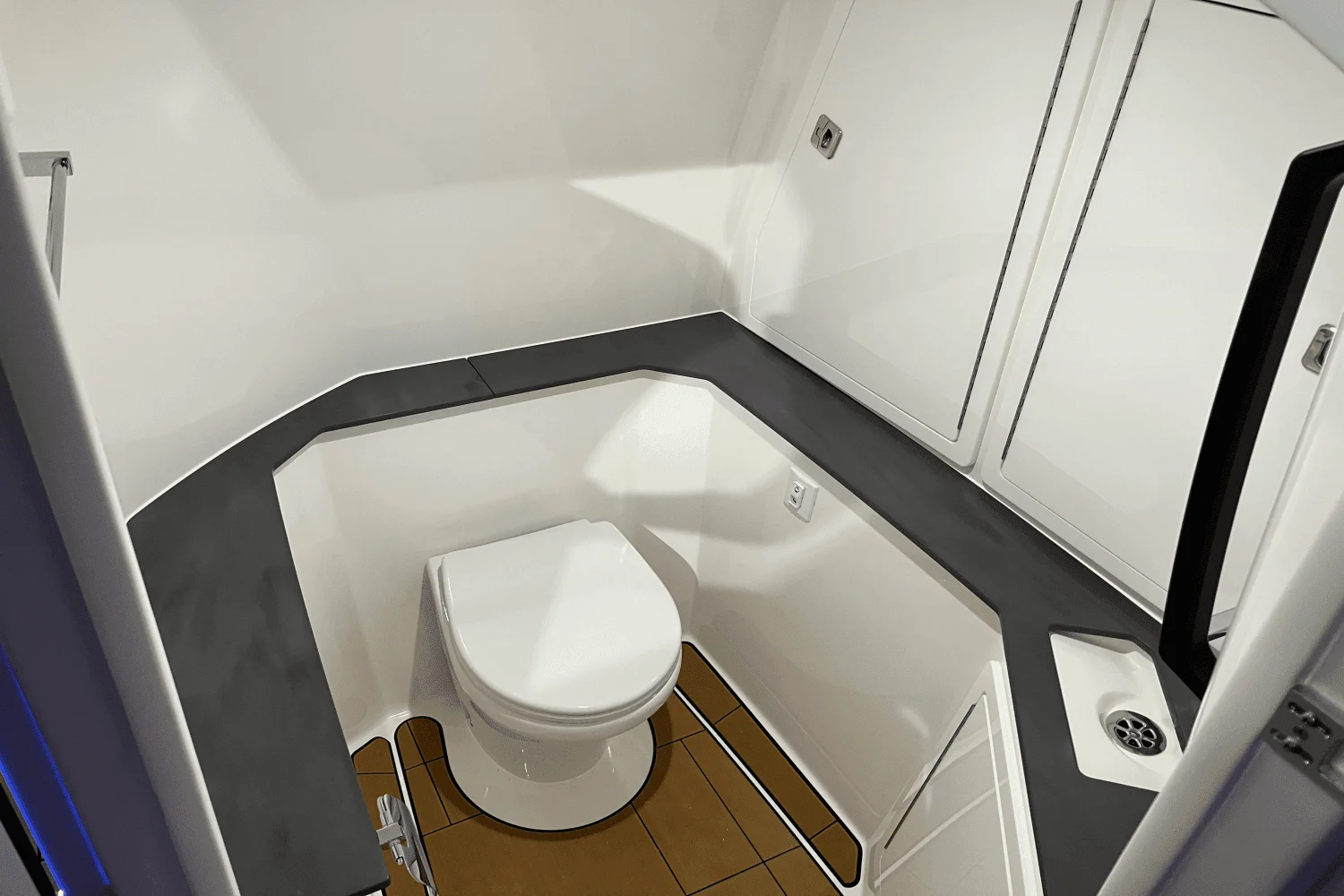 2024 Aviara AV32 Image Thumbnail #21