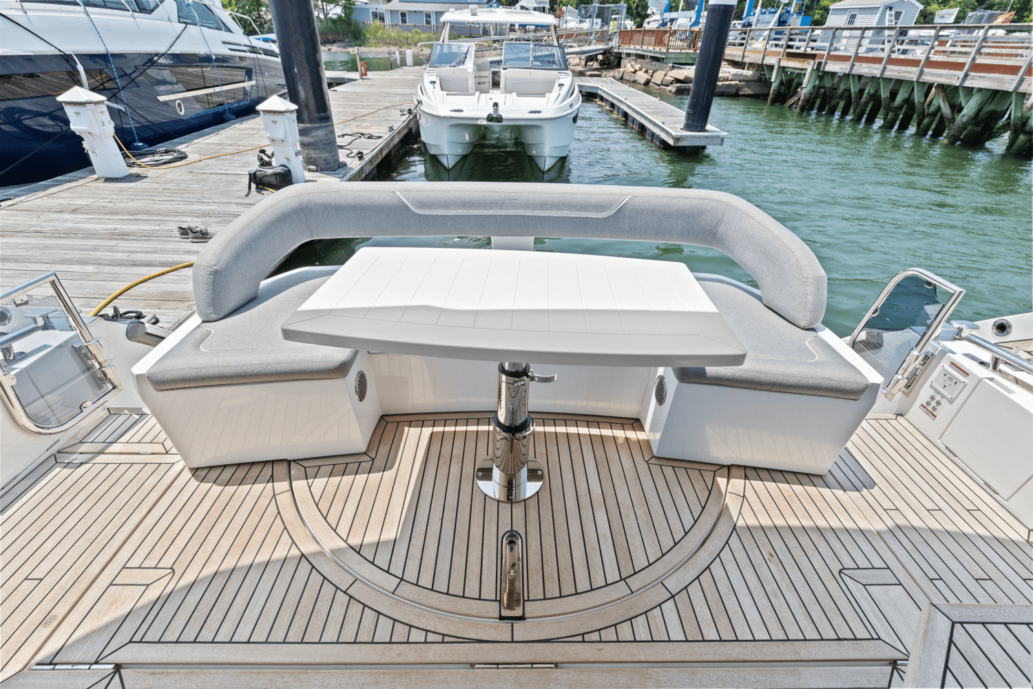 2024 Galeon 500 FLY Image Thumbnail #8