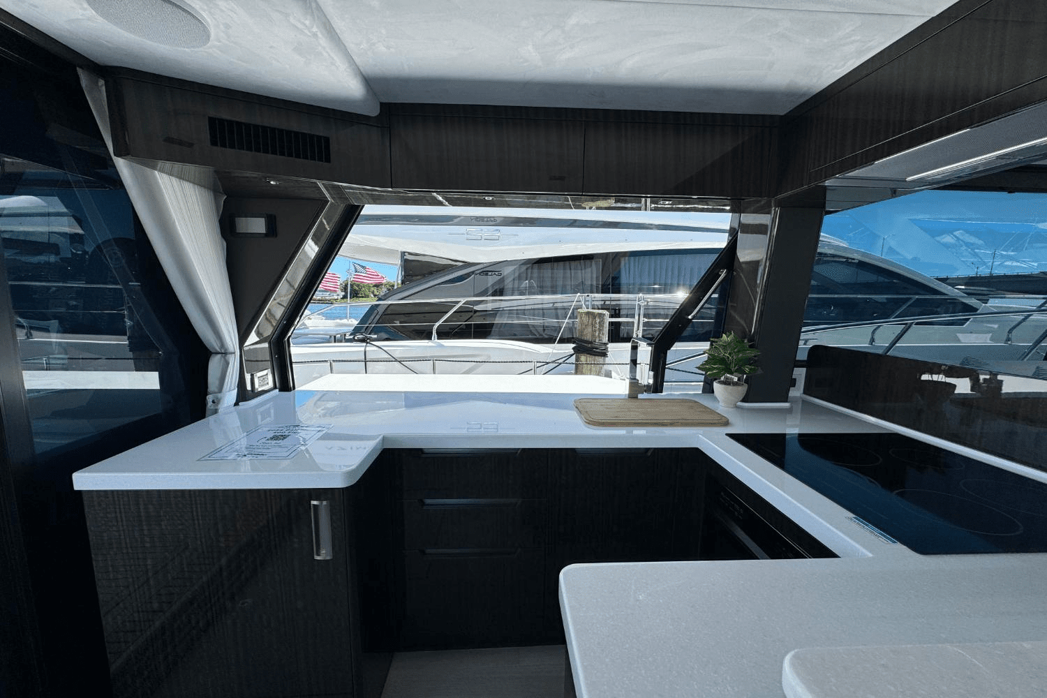 2024 Galeon 500 FLY Image Thumbnail #13