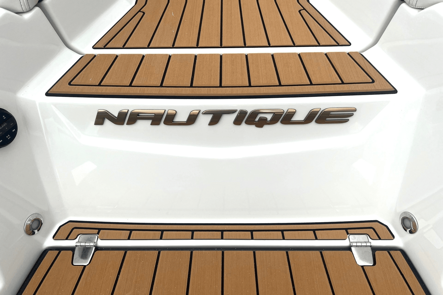 2024 Nautique Super Air Nautique G23 Image Thumbnail #11