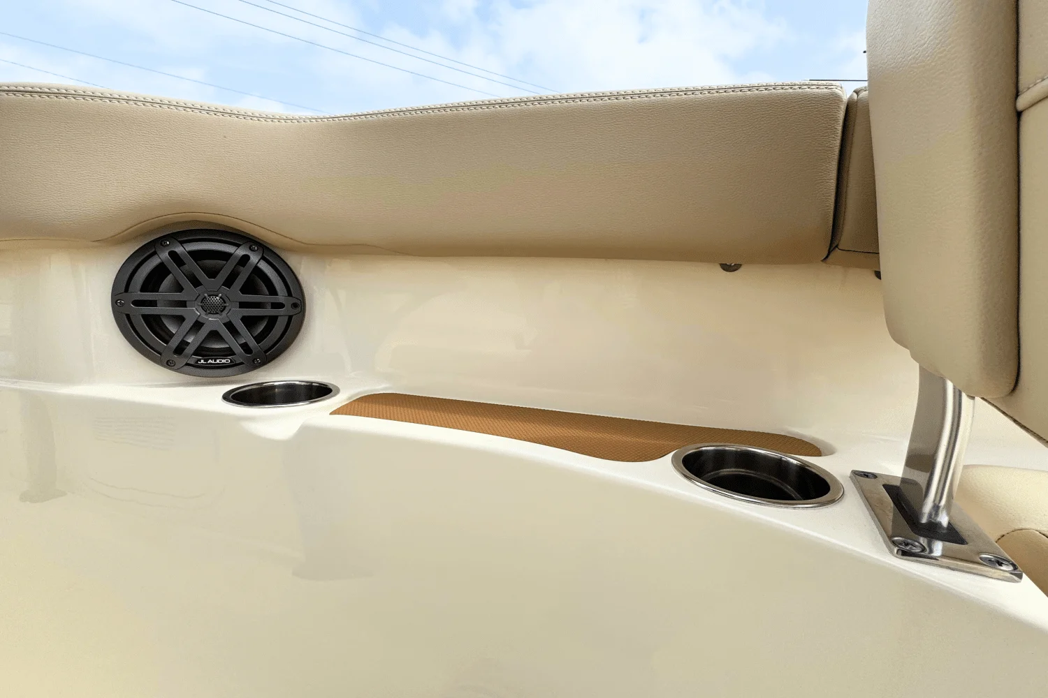 2024 Scout 215 XSF Image Thumbnail #3