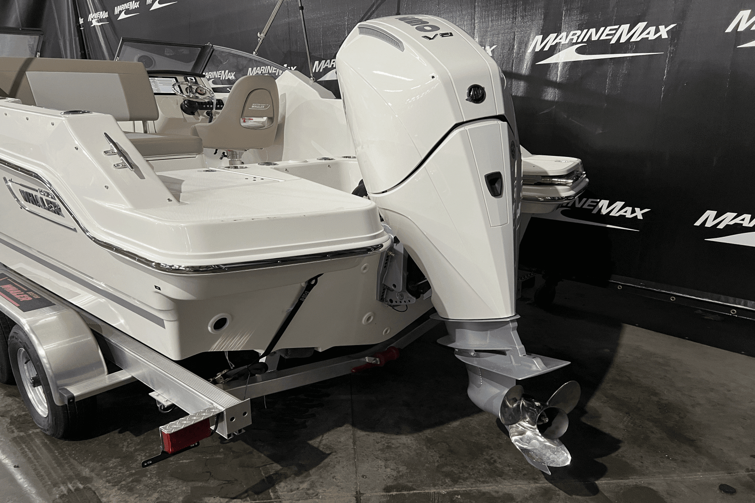 2024 Boston Whaler 210 Vantage Image Thumbnail #4