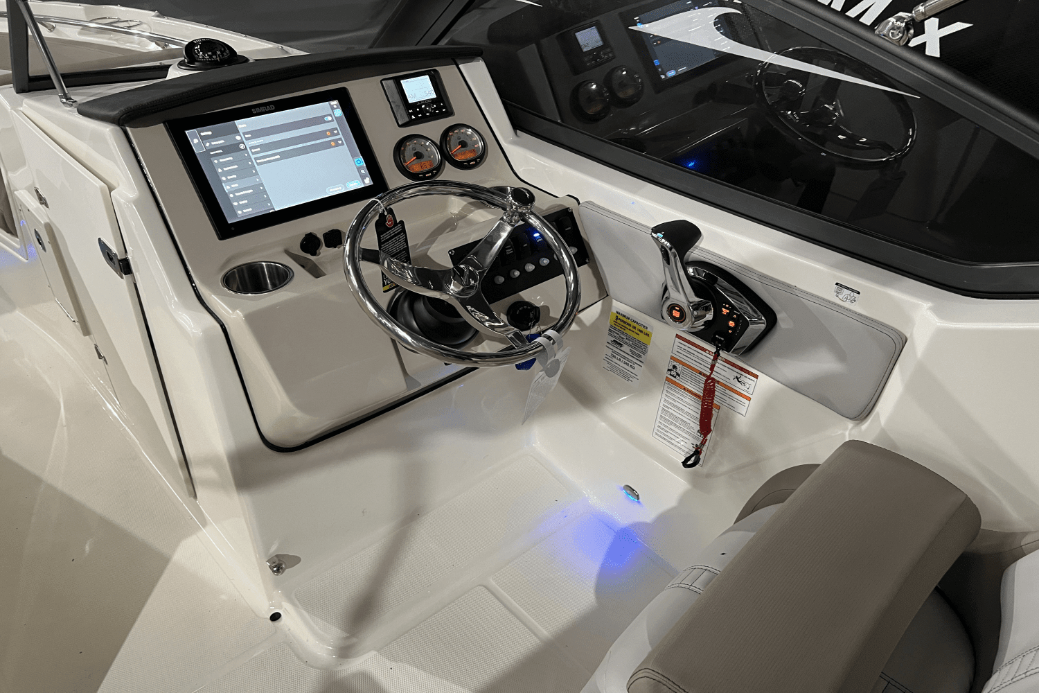 2024 Boston Whaler 210 Vantage Image Thumbnail #15