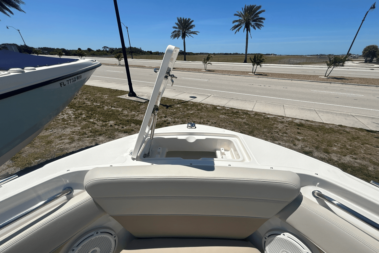 2024 Boston Whaler 210 Vantage Image Thumbnail #19