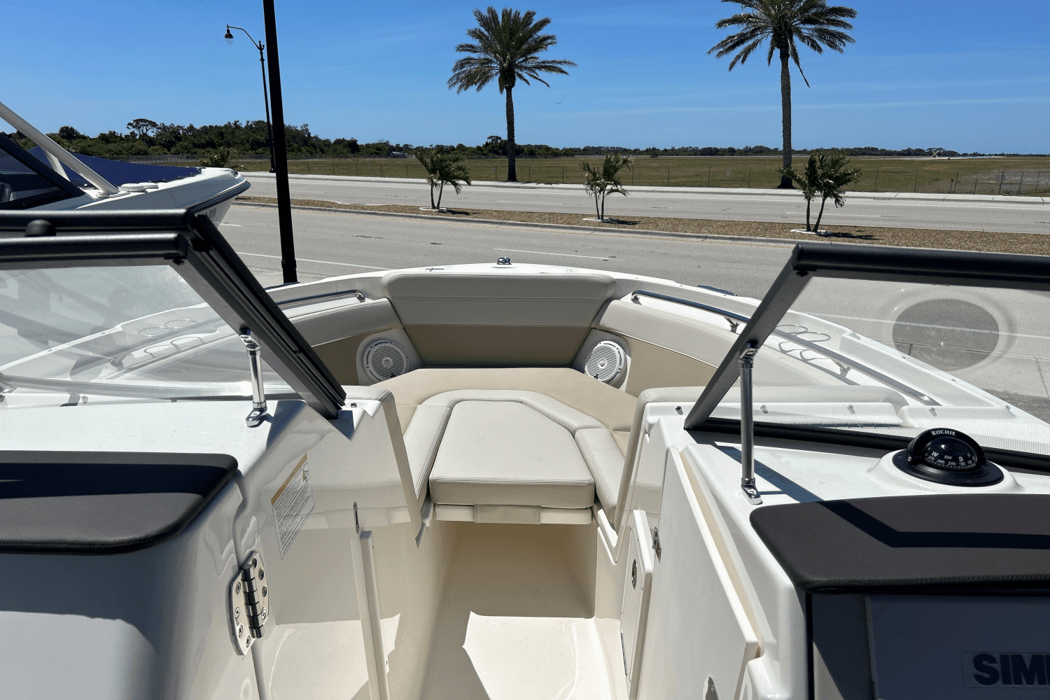 2024 Boston Whaler 210 Vantage Image Thumbnail #14