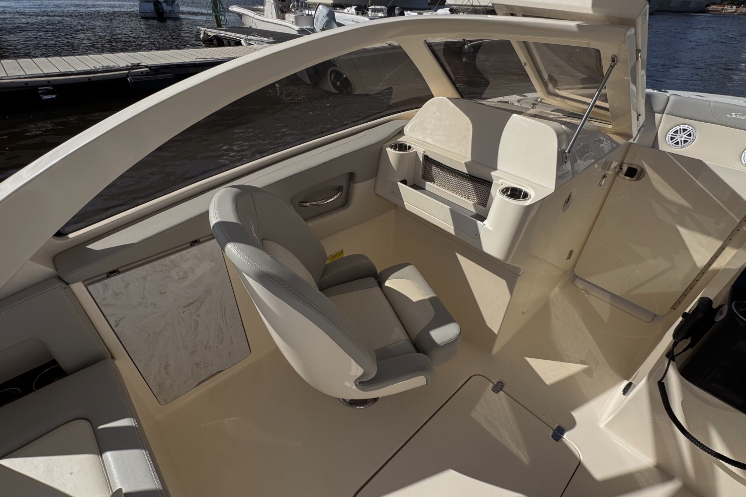 2024 Scout 240 Dorado Image Thumbnail #7