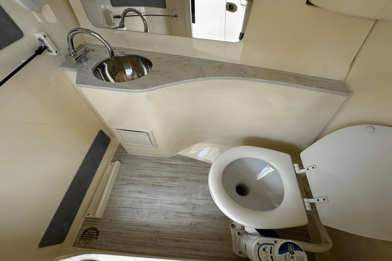 2024 Scout 240 Dorado Image Thumbnail #17