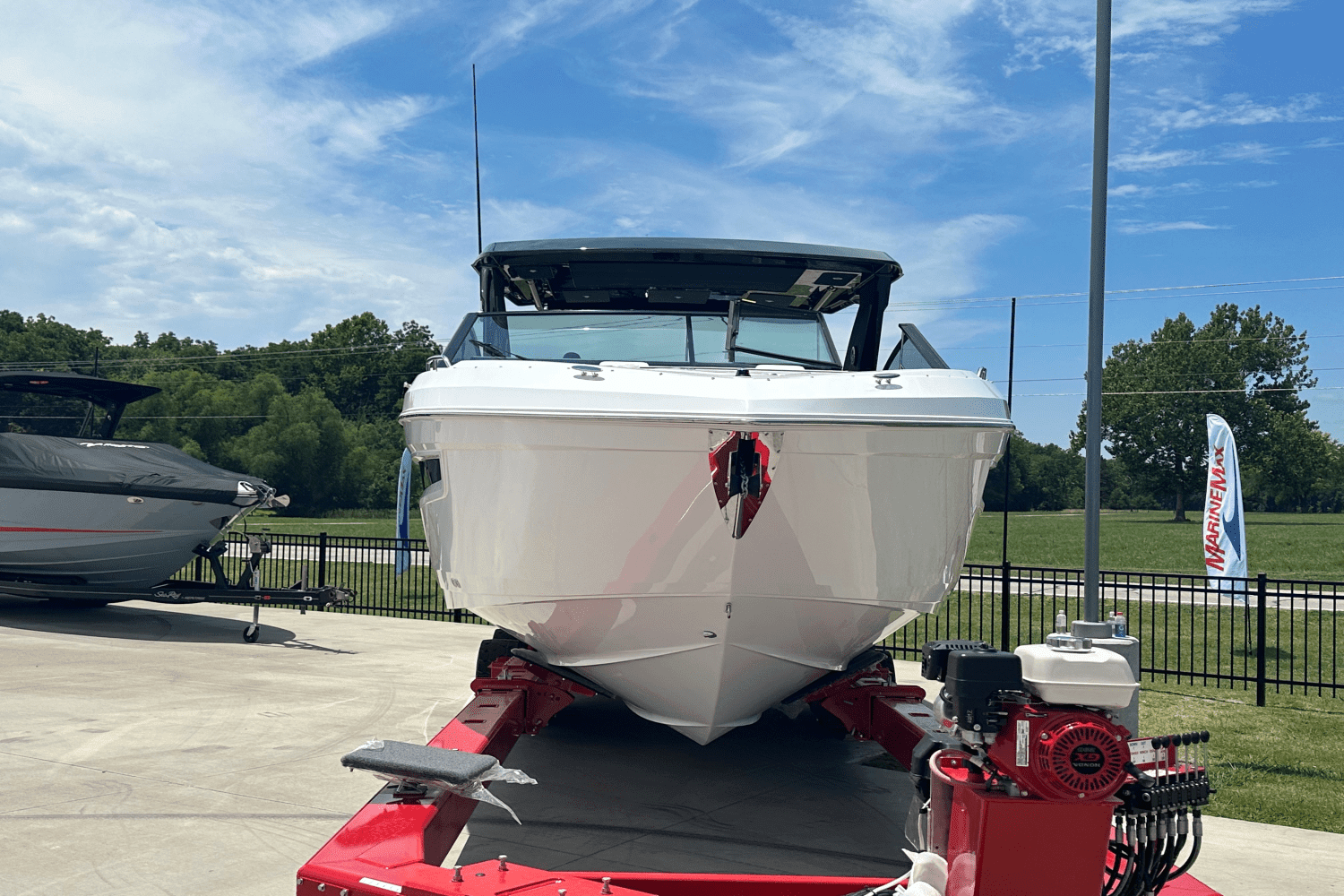 2024 Cruisers Yachts 34 GLS Outboard Image Thumbnail #2