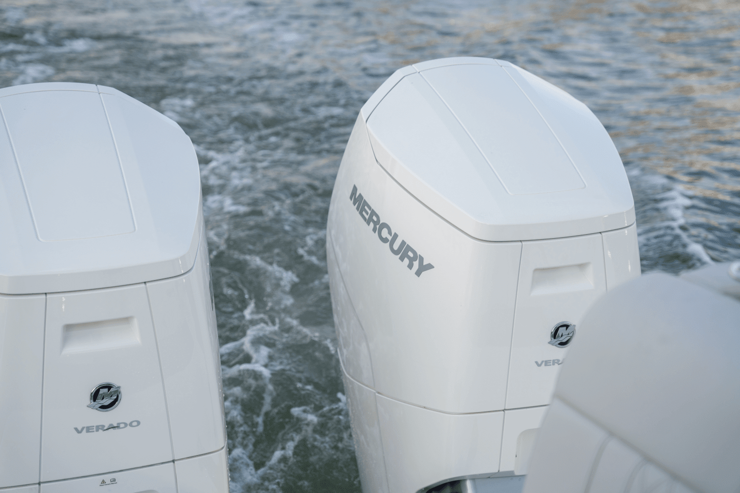 2024 Sea Ray 400 SLX Outboard Image Thumbnail #7