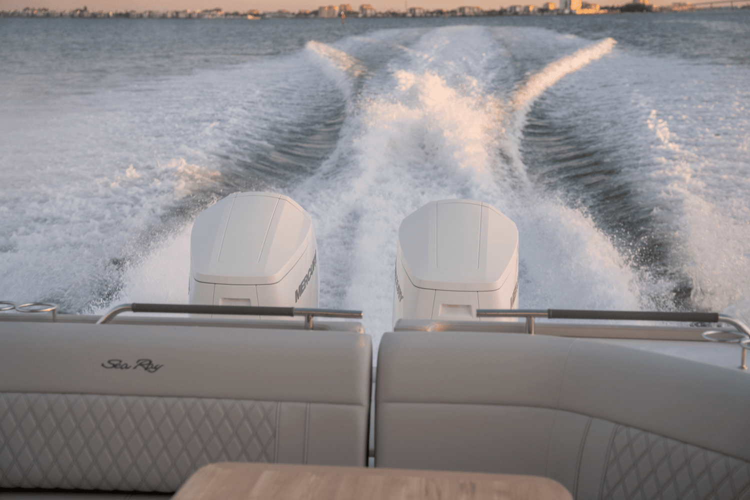 2024 Sea Ray 400 SLX Outboard Image Thumbnail #6