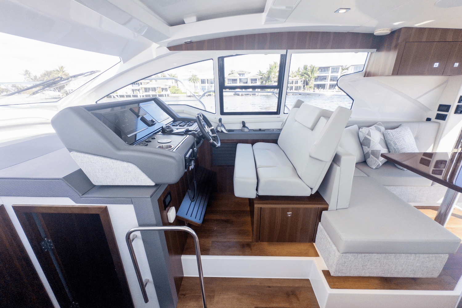 2024 Cruisers Yachts 42 Cantius Image Thumbnail #45