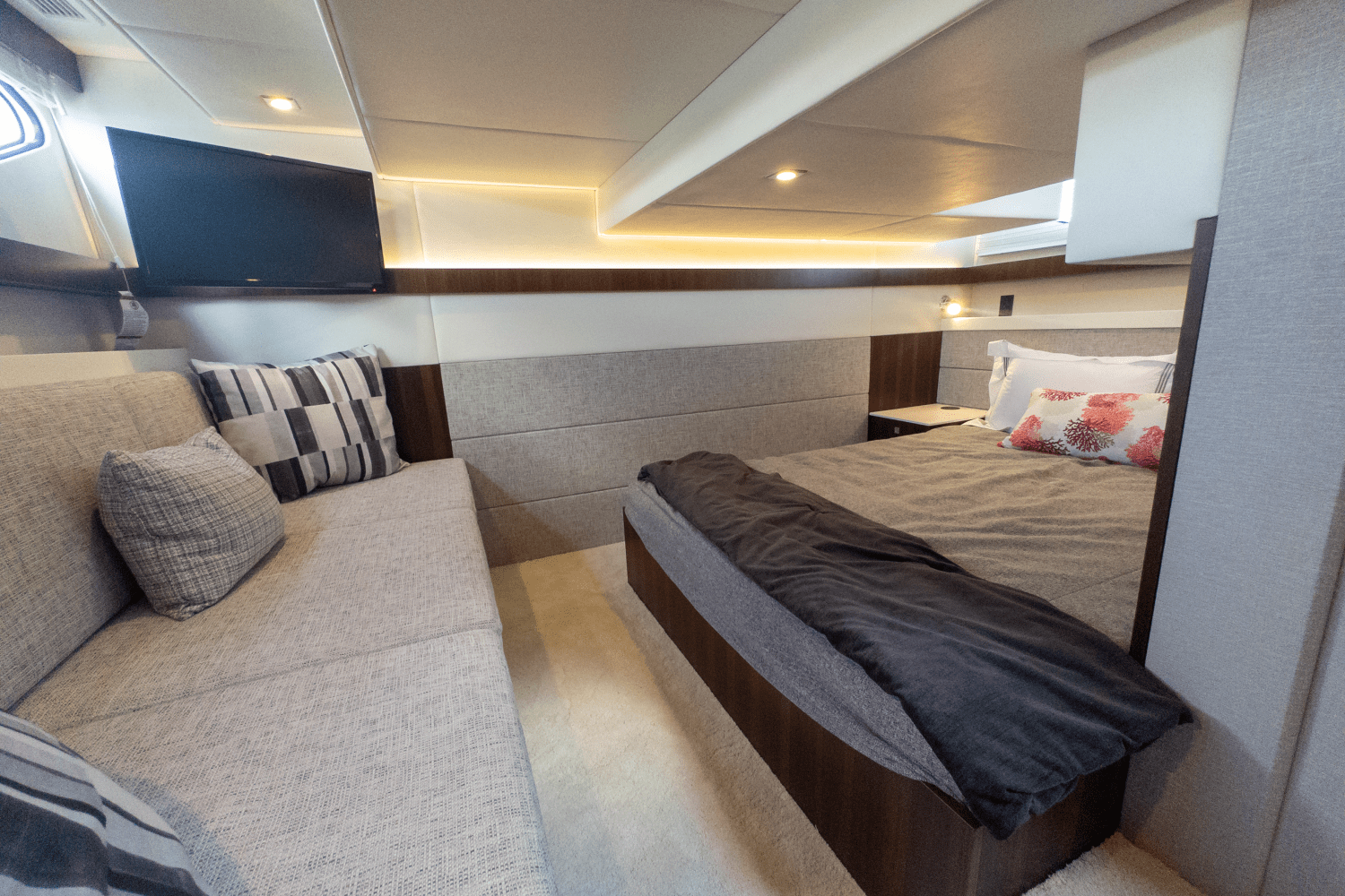 2024 Cruisers Yachts 42 Cantius Image Thumbnail #51