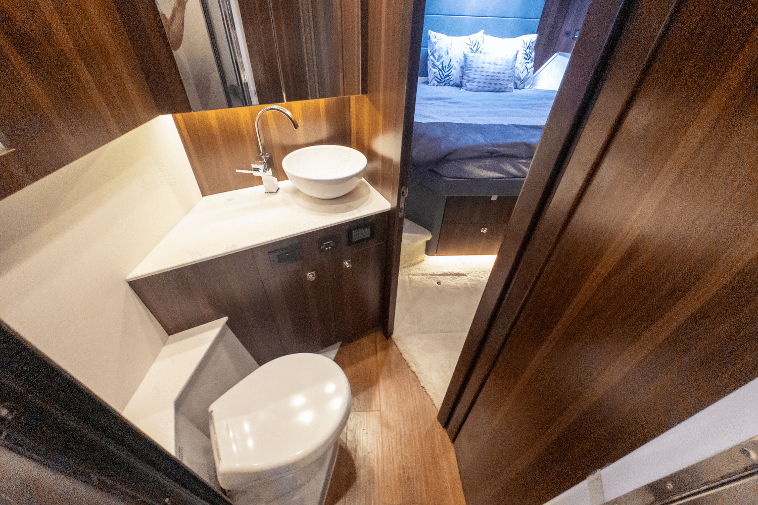 2024 Cruisers Yachts 42 Cantius Image Thumbnail #62