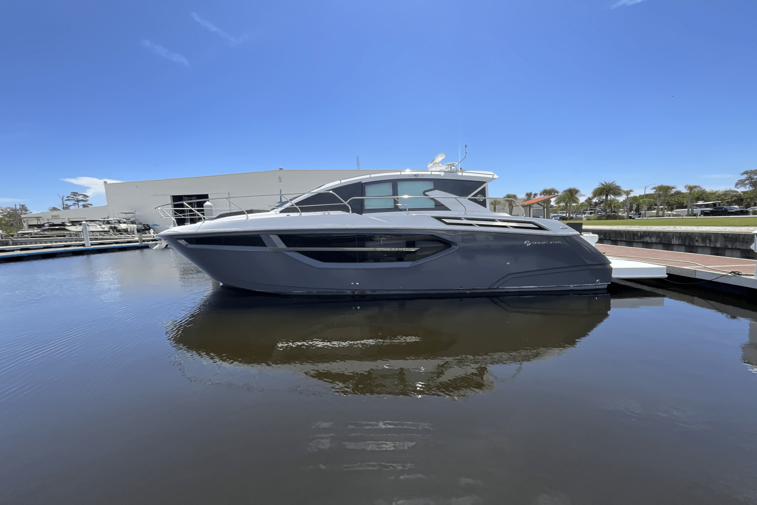 2024 Cruisers Yachts 42 Cantius Image Thumbnail #2