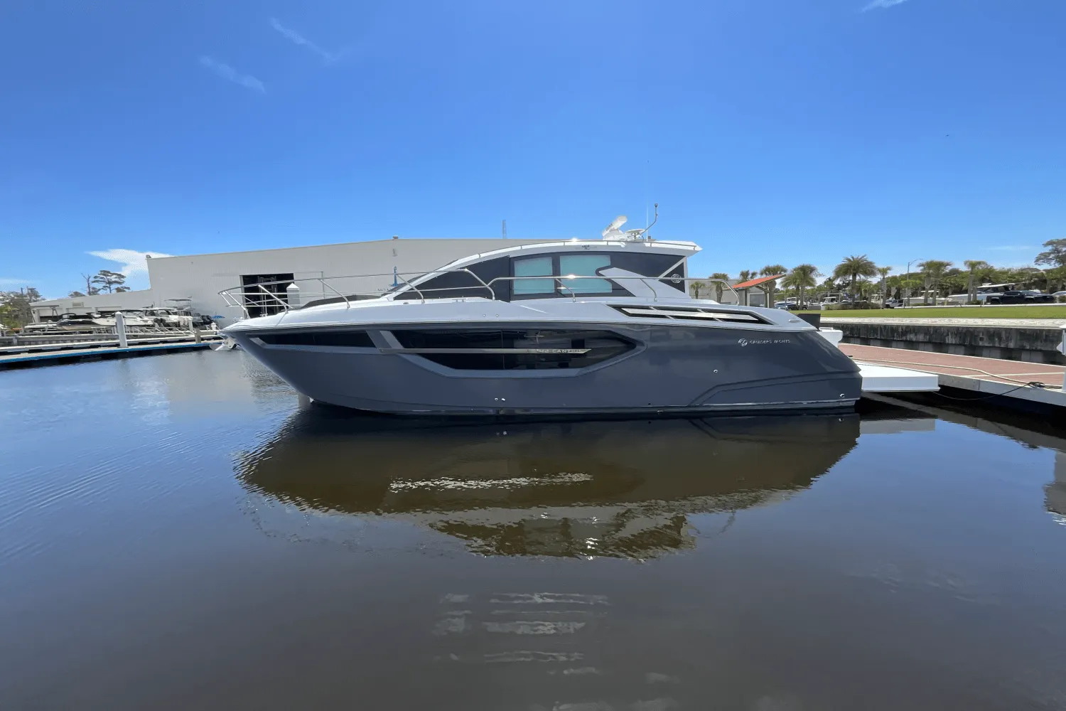 2024 Cruisers Yachts 42 Cantius Image Thumbnail #3