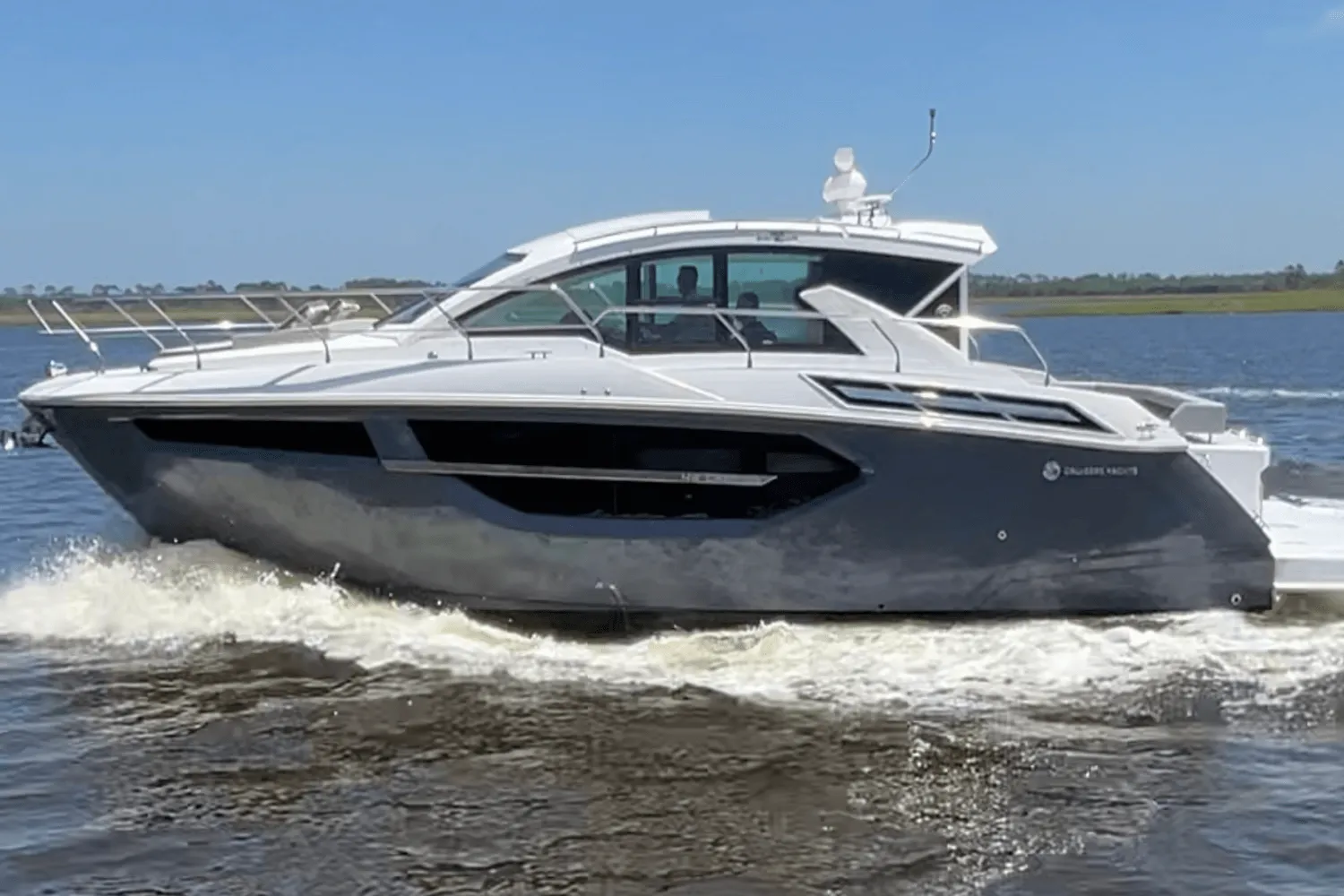 2024 Cruisers Yachts 42 Cantius Image Thumbnail #1