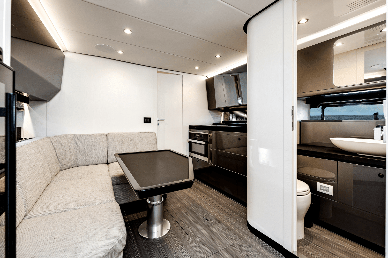 2021 Azimut
                                                             47 VERVE Image Thumbnail #28