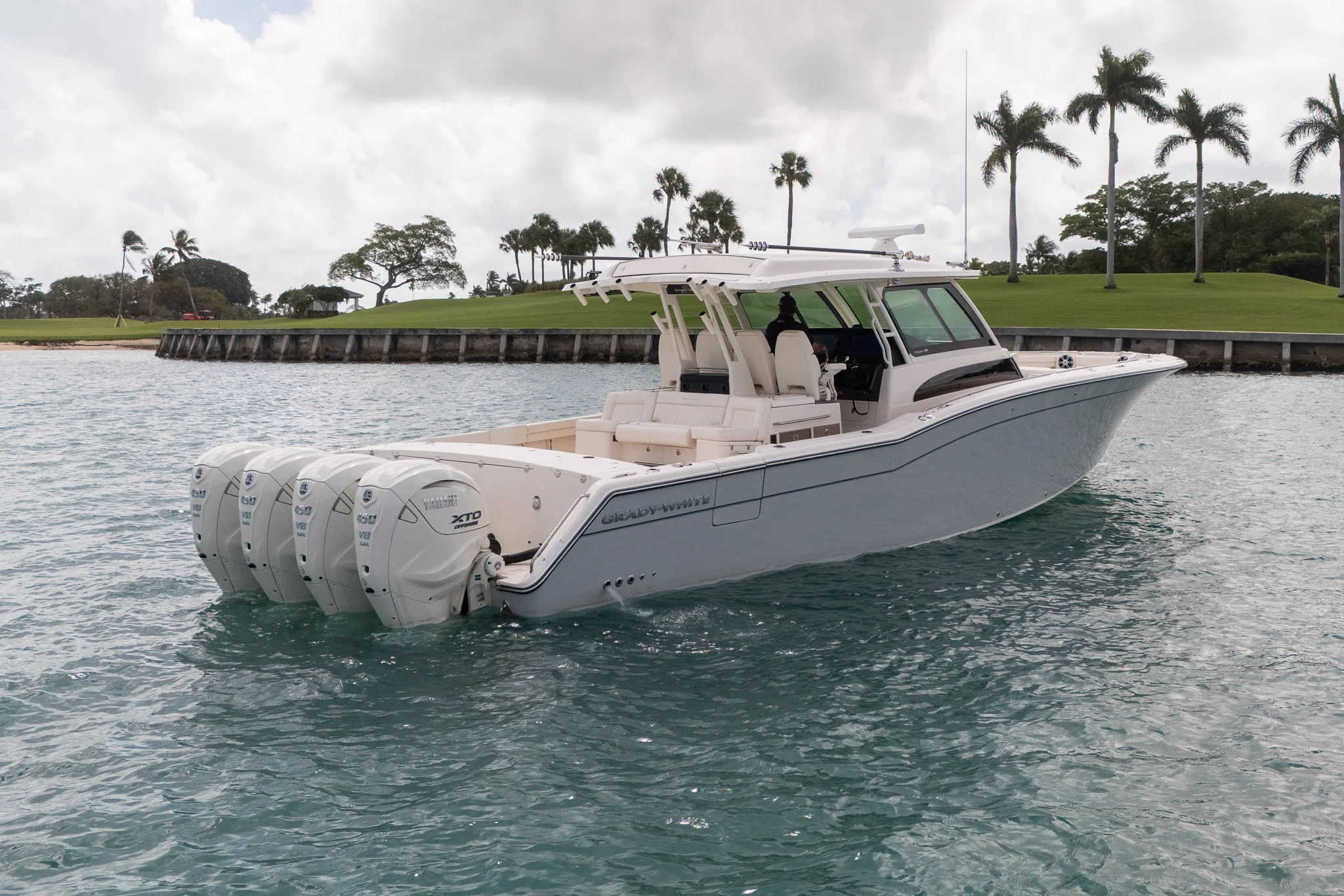 2025 Grady-White Canyon 456 Image Thumbnail #3