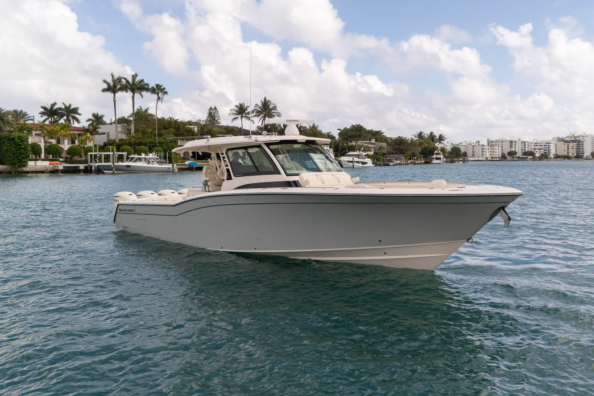 2025 Grady-White Canyon 456 Image Thumbnail #1