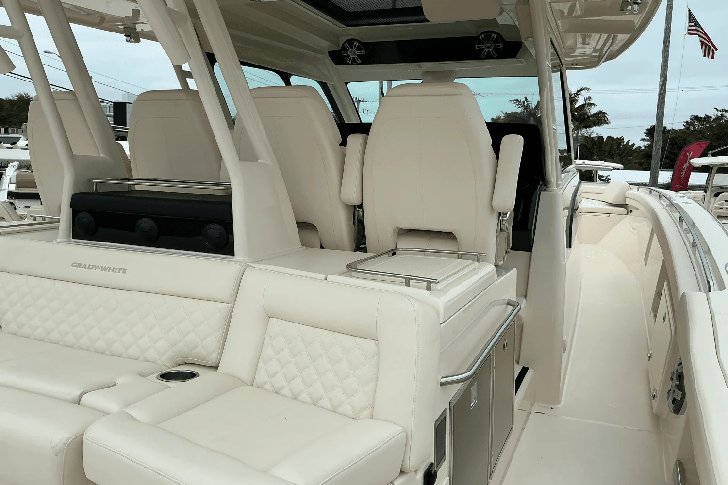 2025 Grady-White Canyon 456 Image Thumbnail #18