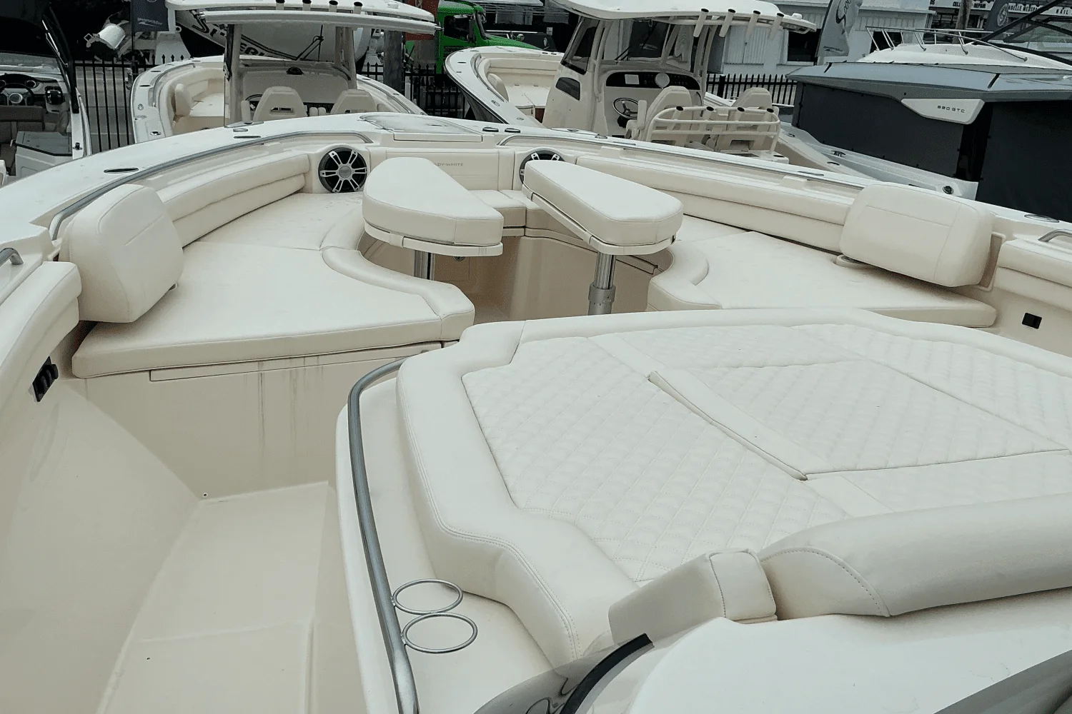 2025 Grady-White Canyon 456 Image Thumbnail #24