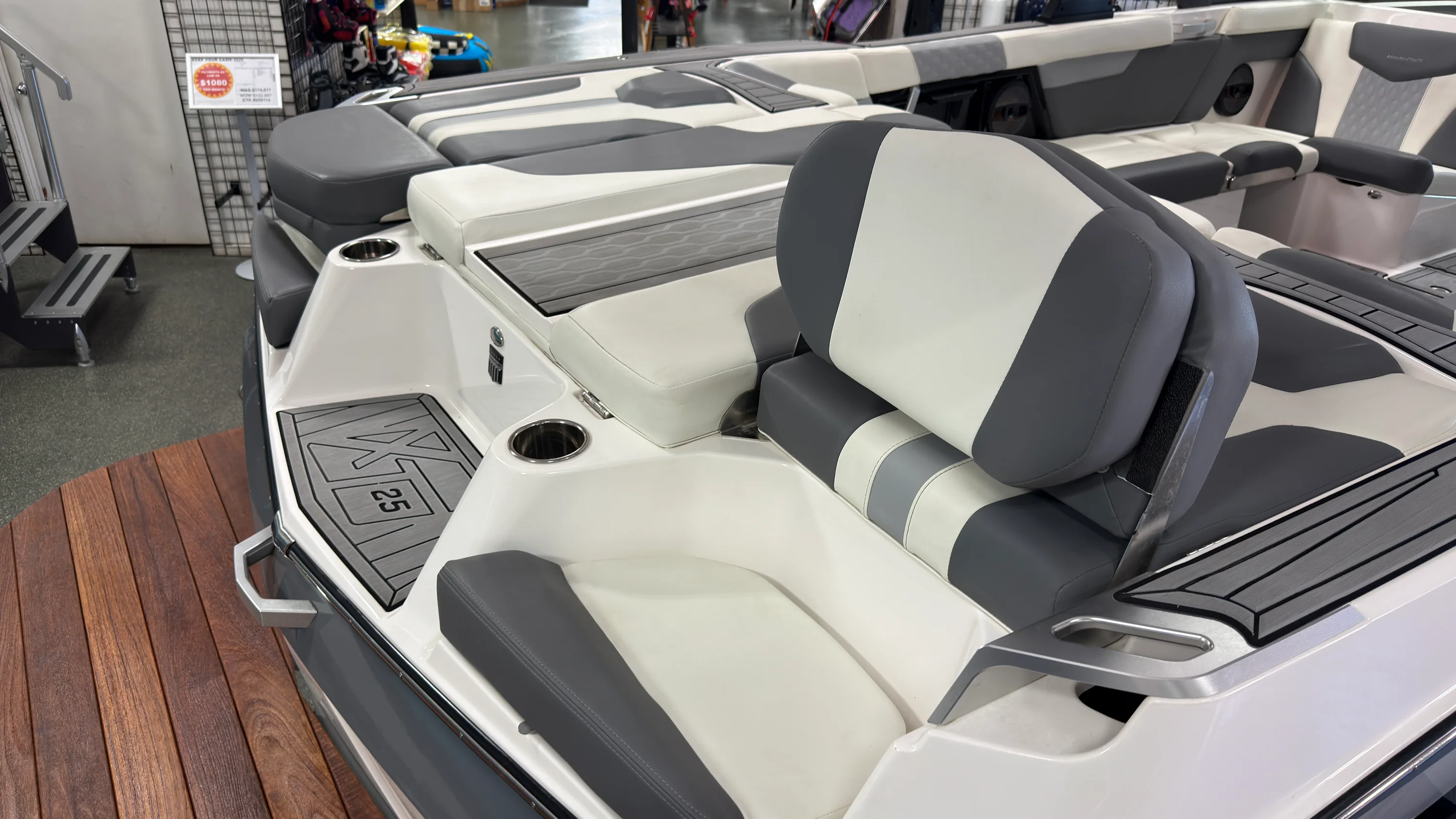 2024 Mastercraft XT25 Image Thumbnail #3
