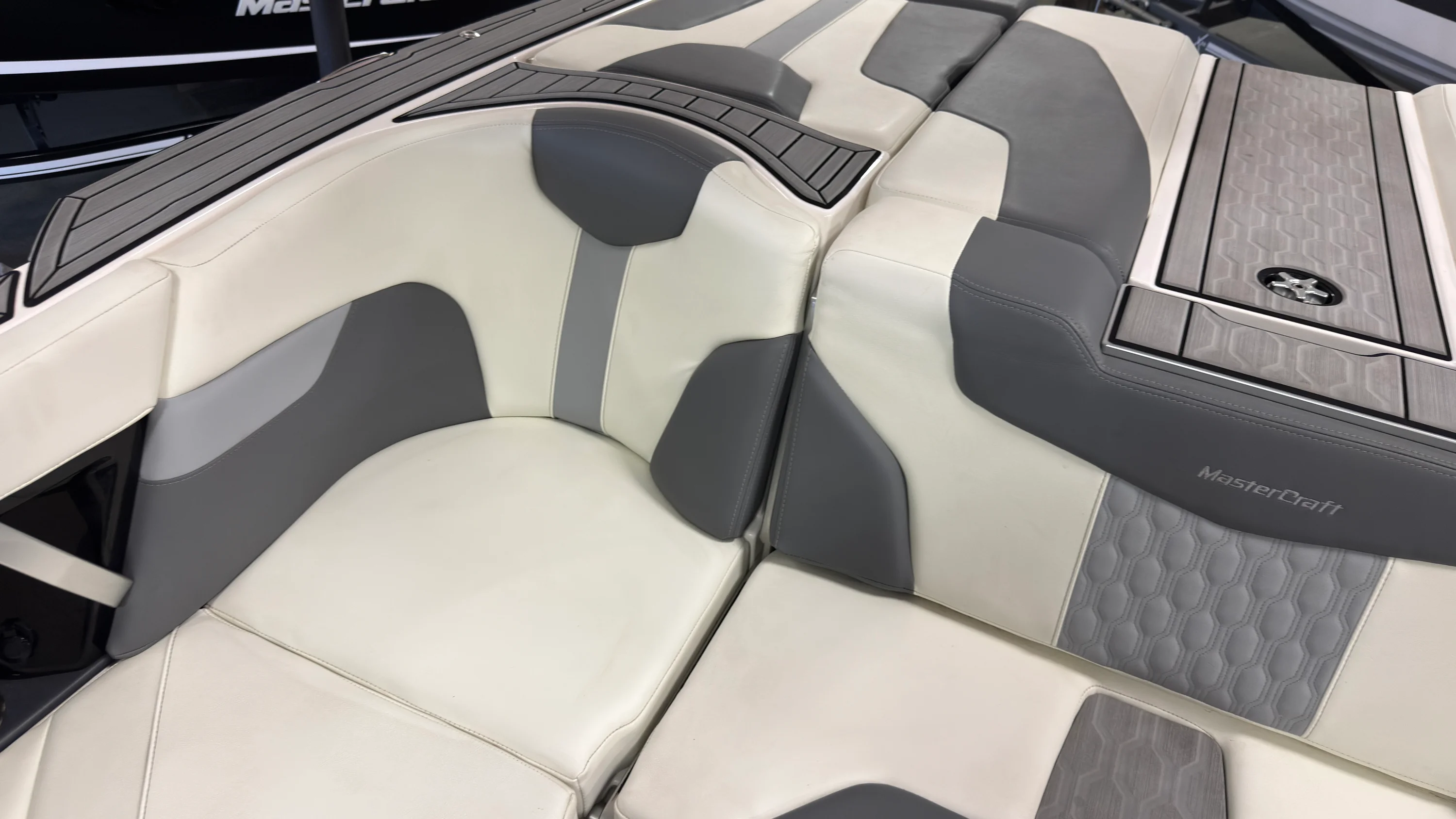 2024 Mastercraft XT25 Image Thumbnail #18