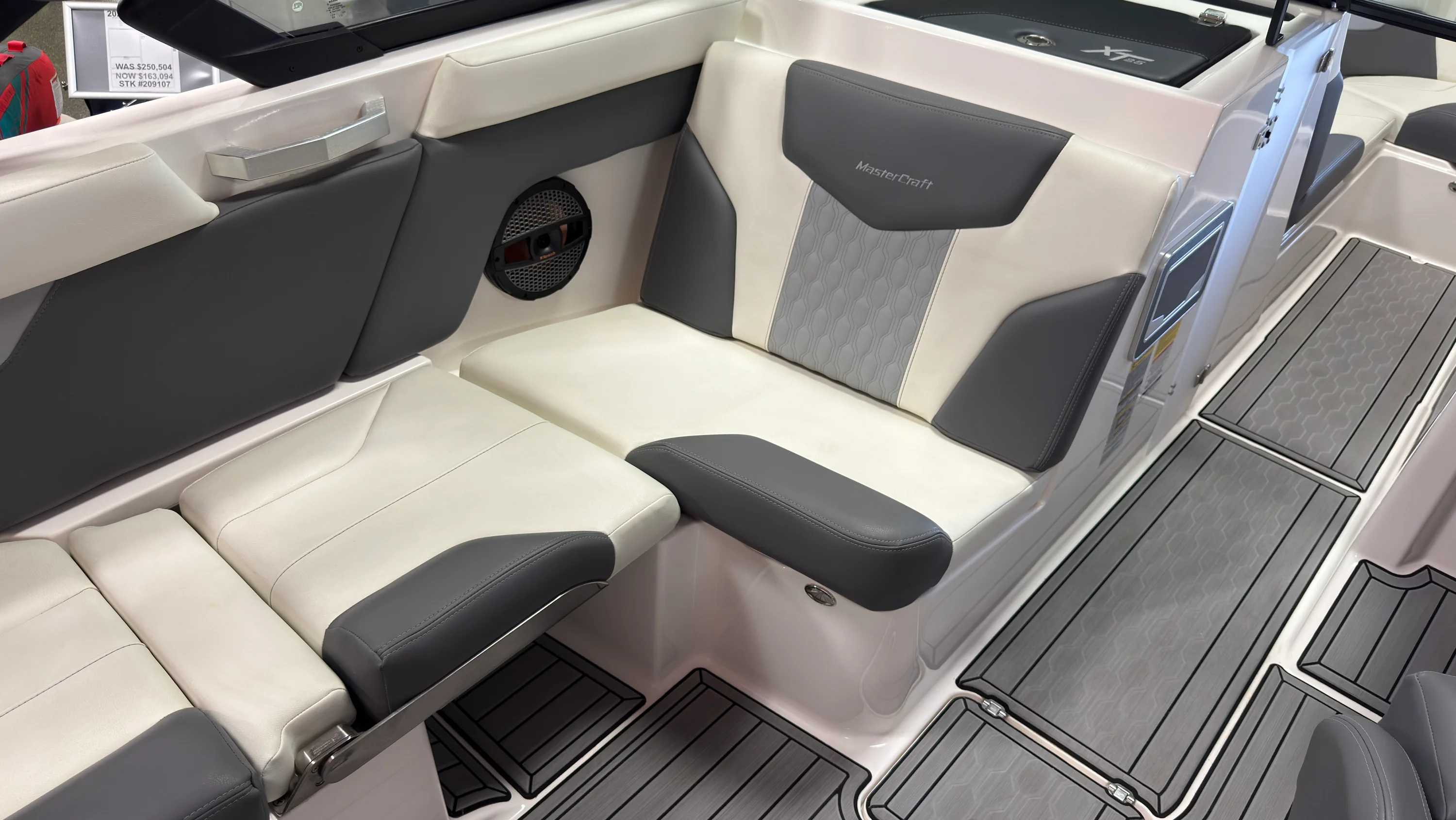 2024 Mastercraft XT25 Image Thumbnail #22