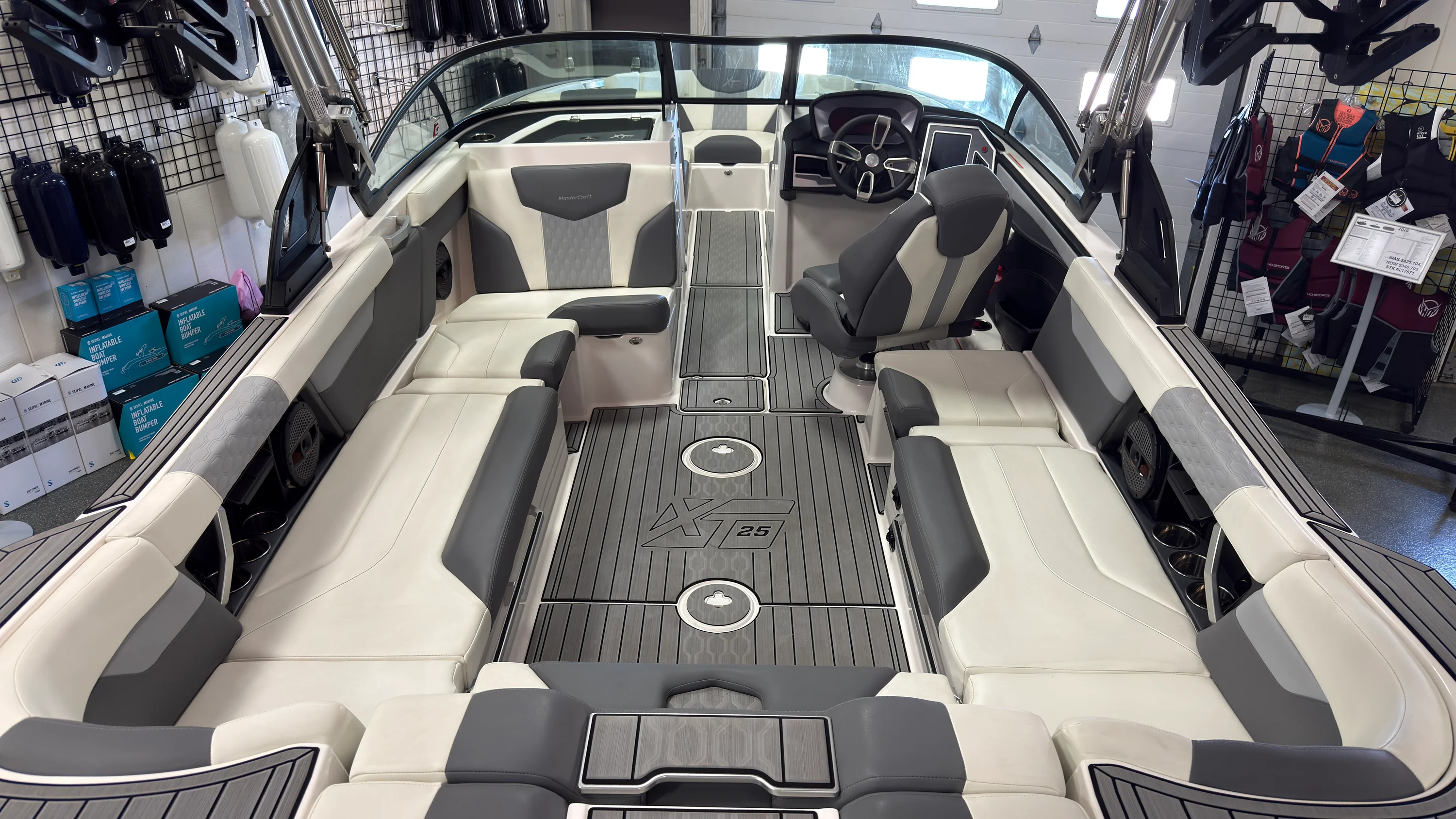 2024 Mastercraft XT25 Image Thumbnail #5