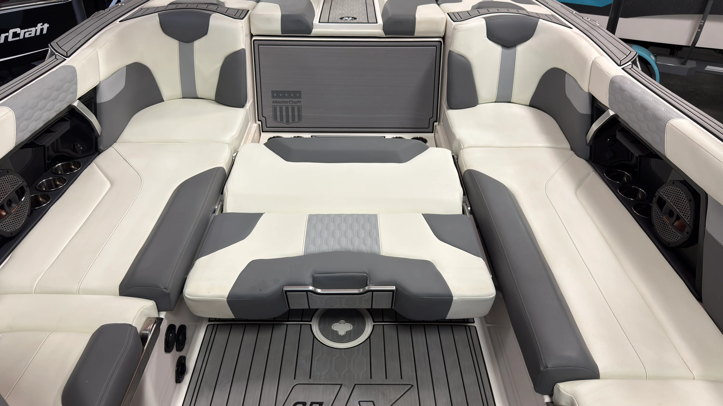 2024 Mastercraft XT25 Image Thumbnail #14
