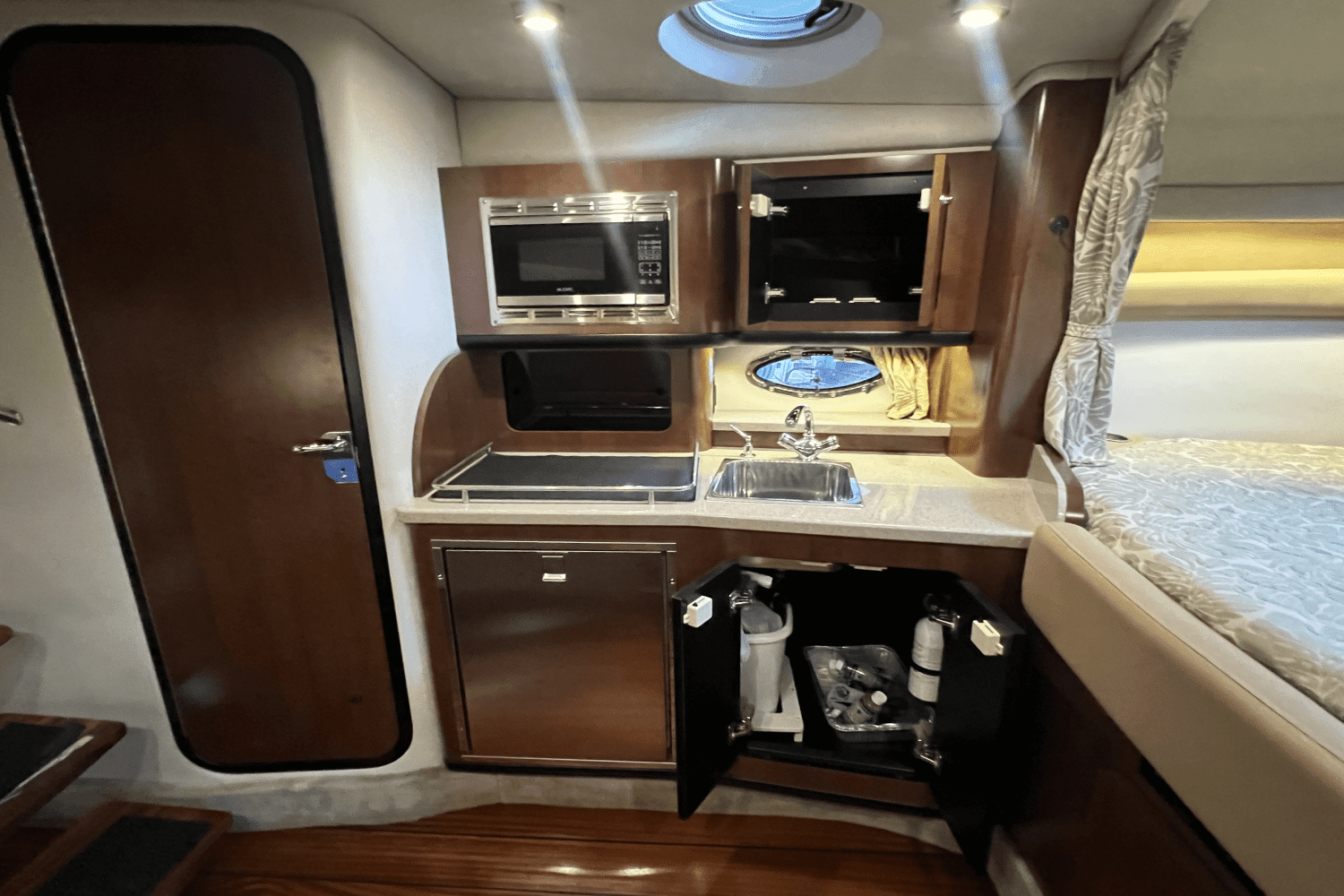2016 Crownline
                                                             330 SY Image Thumbnail #32