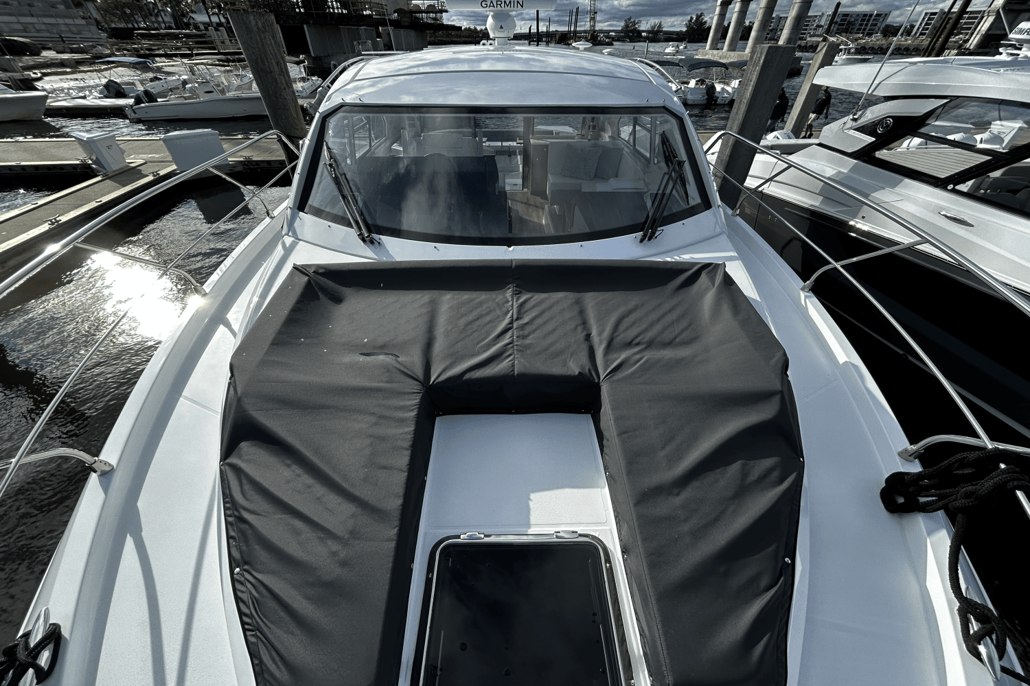 Thumbnail 2 for 2024 Cruisers Yachts 42 Cantius