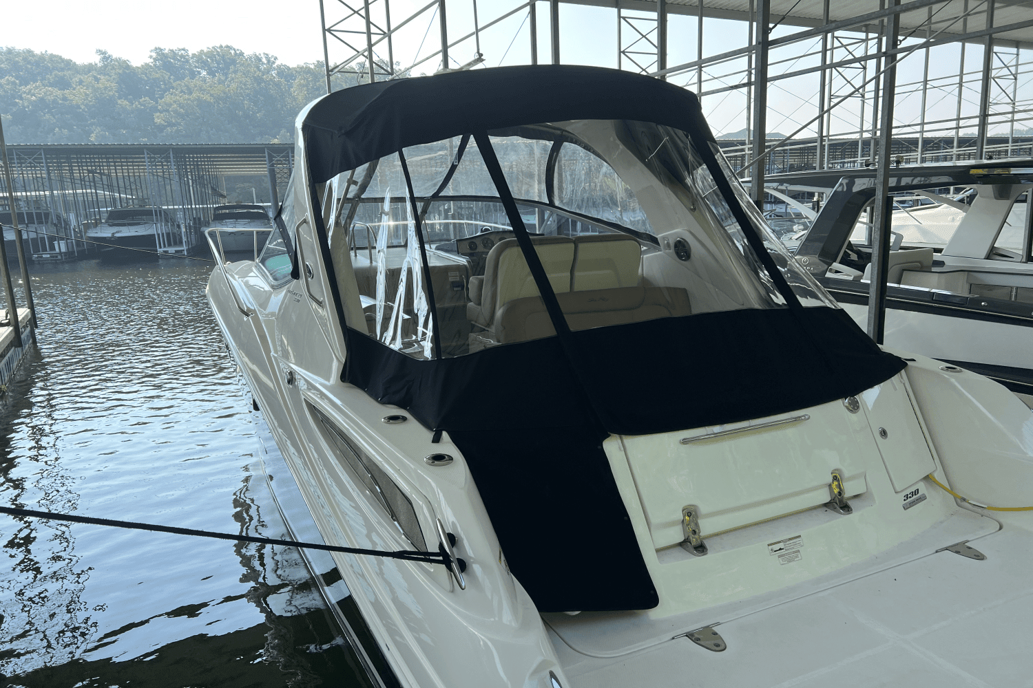 2016 Sea Ray 330 SUNDANCER Image Thumbnail #8
