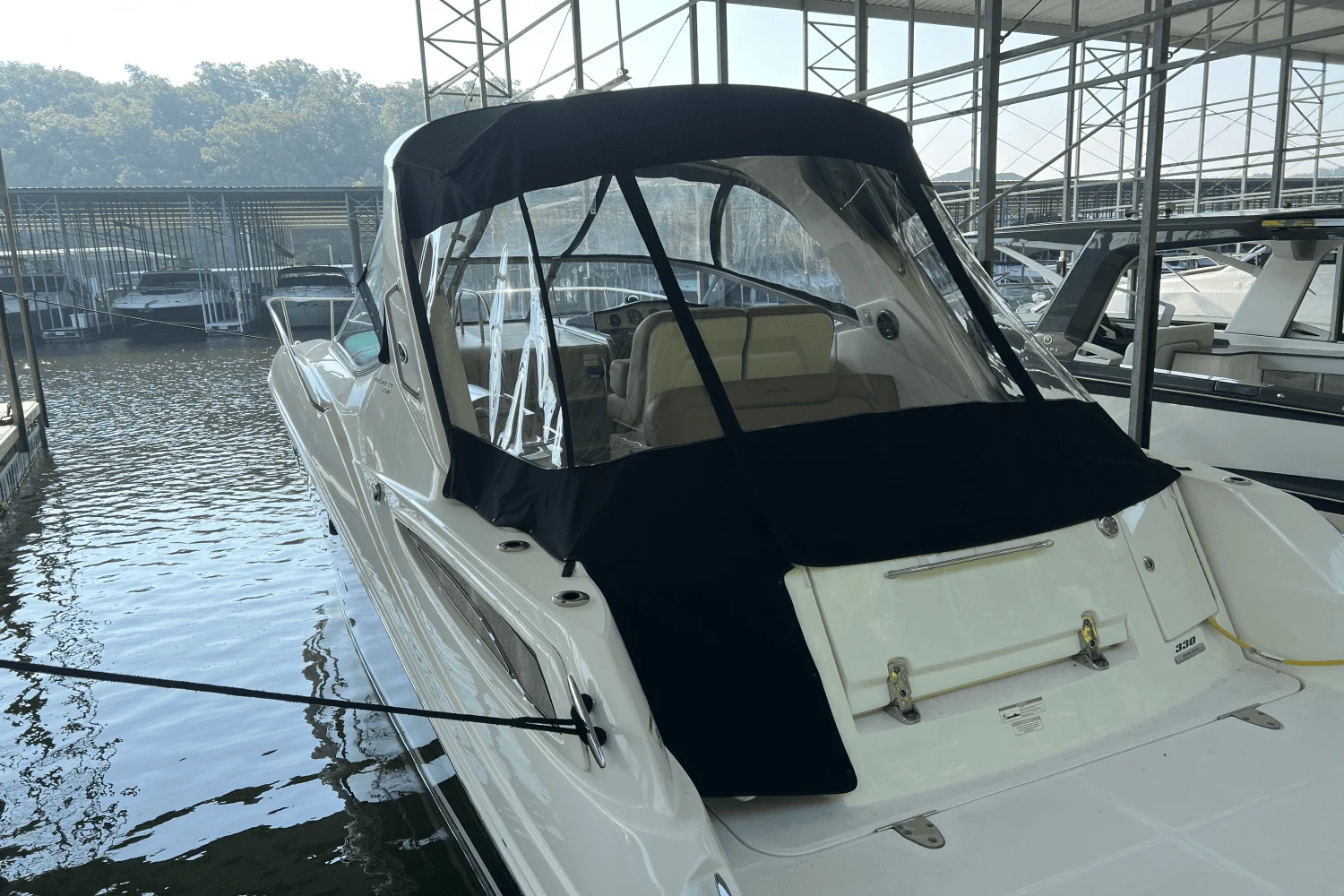 2016 Sea Ray 330 SUNDANCER Image Thumbnail #8