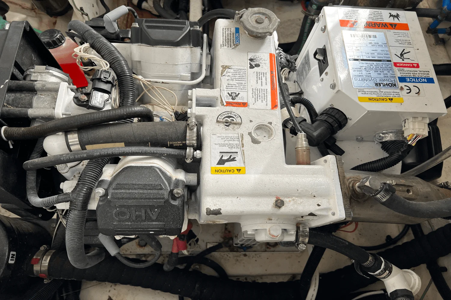 2016 Sea Ray 330 SUNDANCER Image Thumbnail #40