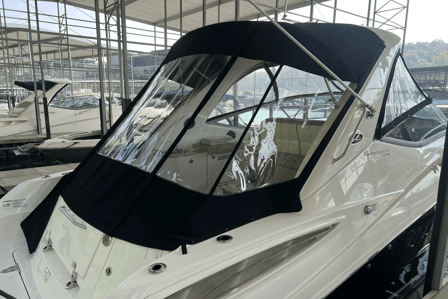 2016 Sea Ray 330 SUNDANCER Image Thumbnail #5