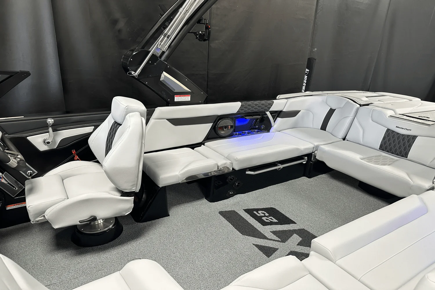 2024 Mastercraft XT25 Image Thumbnail #6