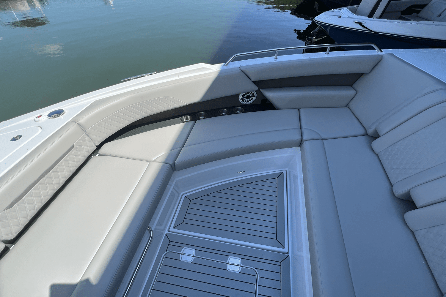 2024 Cruisers Yachts
                                                             50 GLS Outboard Image Thumbnail #43