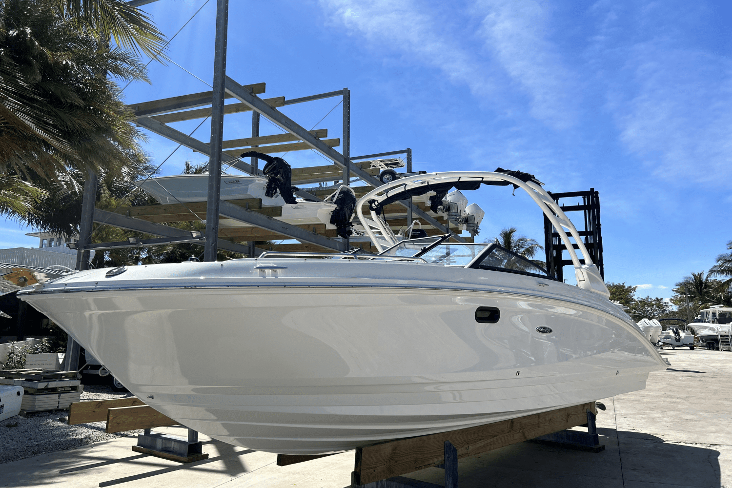 Thumbnail 3 for 2024 Sea Ray SDX 270 Outboard