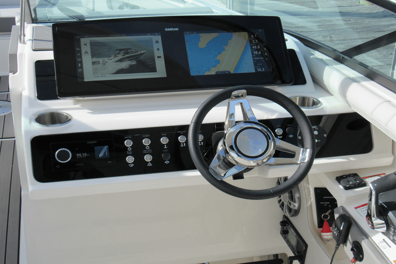 2024 Sea Ray SDX 290 Outboard Image Thumbnail #8