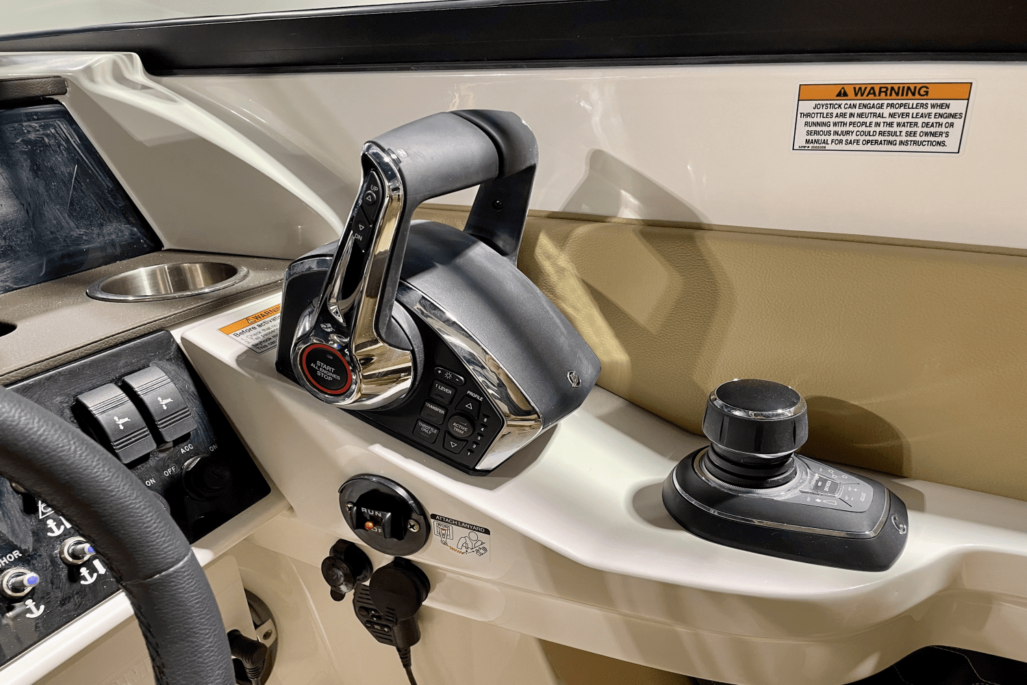 2024 Sea Ray SDX 290 Outboard Image Thumbnail #16