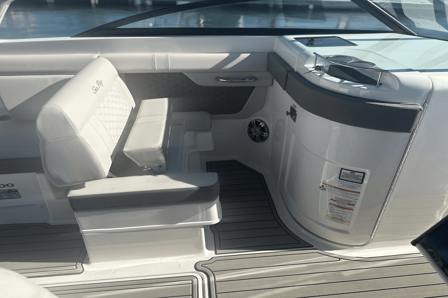 2024 Sea Ray
                                                             SDX 290 Outboard Image Thumbnail #17